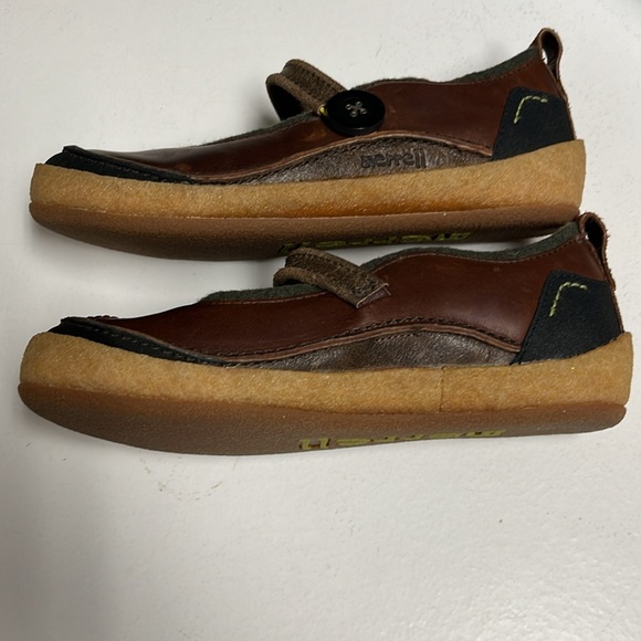 Merrell Paris Shoe J70280 Saddle Brown Mary Jane Comfort Leather Button  7-1/2 - Picture 5 of 10